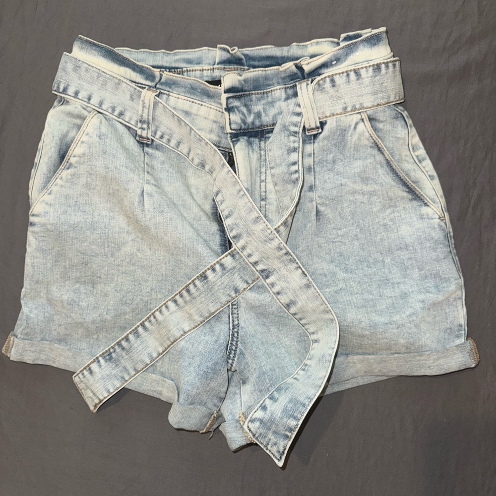 8 Shorts